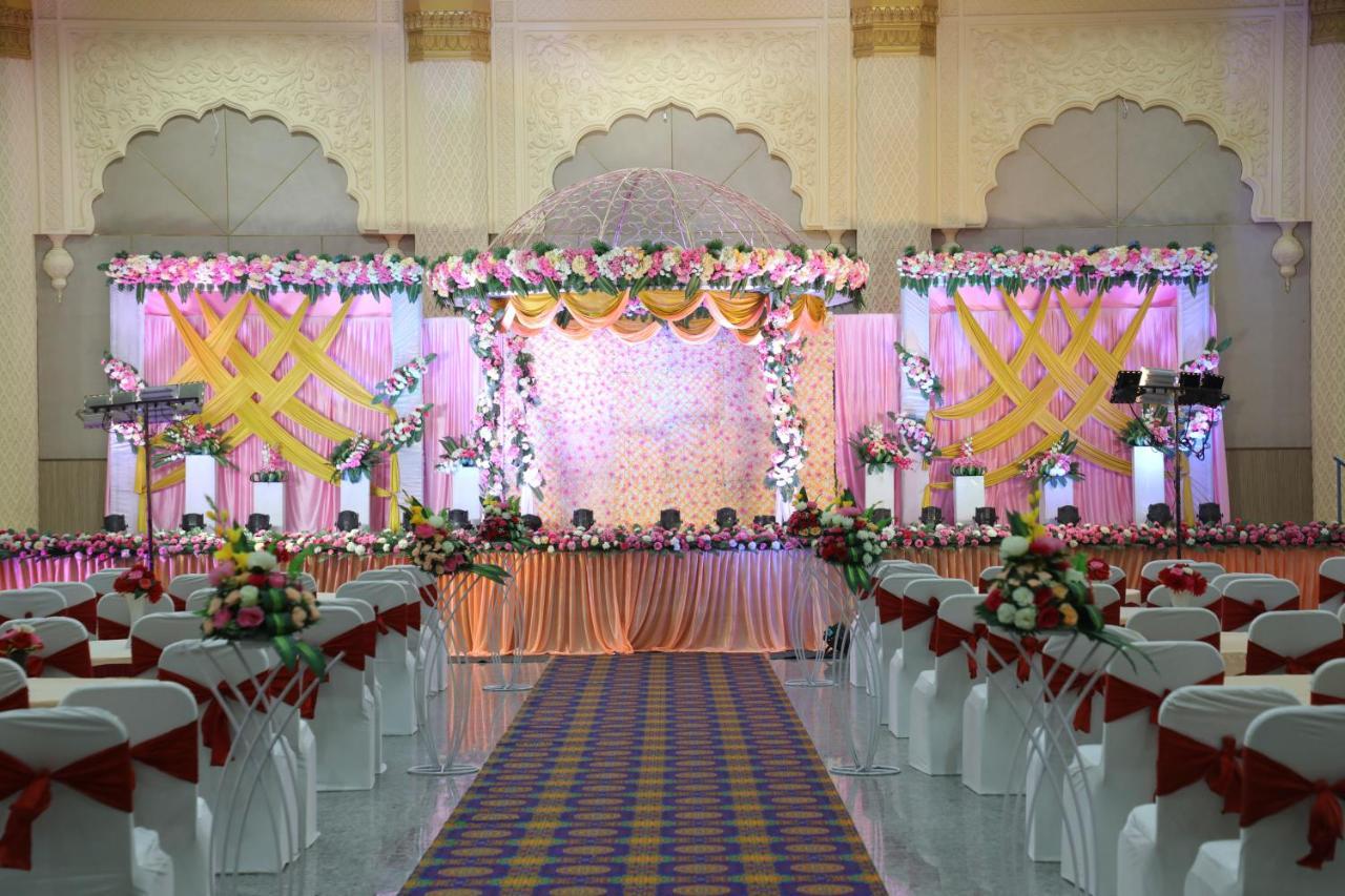 Gadiraju Palace Convention Centre & Hotel Visakhapatnam Dış mekan fotoğraf