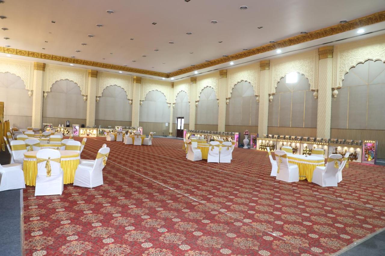 Gadiraju Palace Convention Centre & Hotel Visakhapatnam Dış mekan fotoğraf