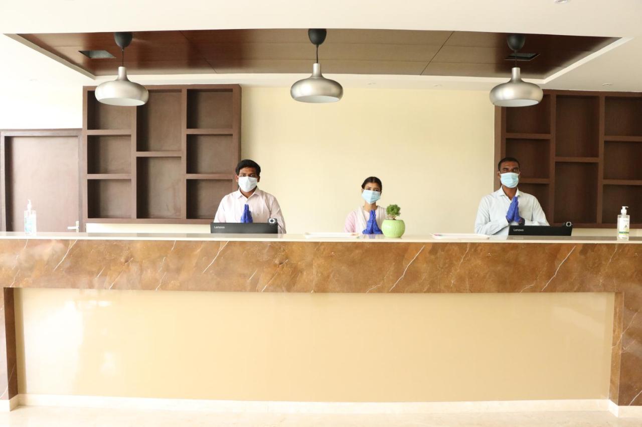 Gadiraju Palace Convention Centre & Hotel Visakhapatnam Dış mekan fotoğraf
